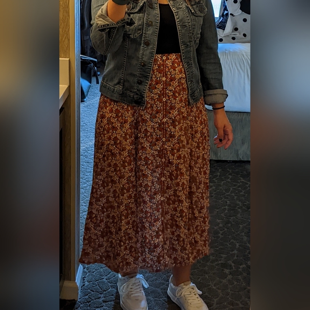 Max Studio Floral Skirt